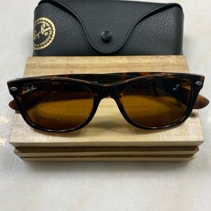 RayBan sunglasses with case - perfect for this Summer!
